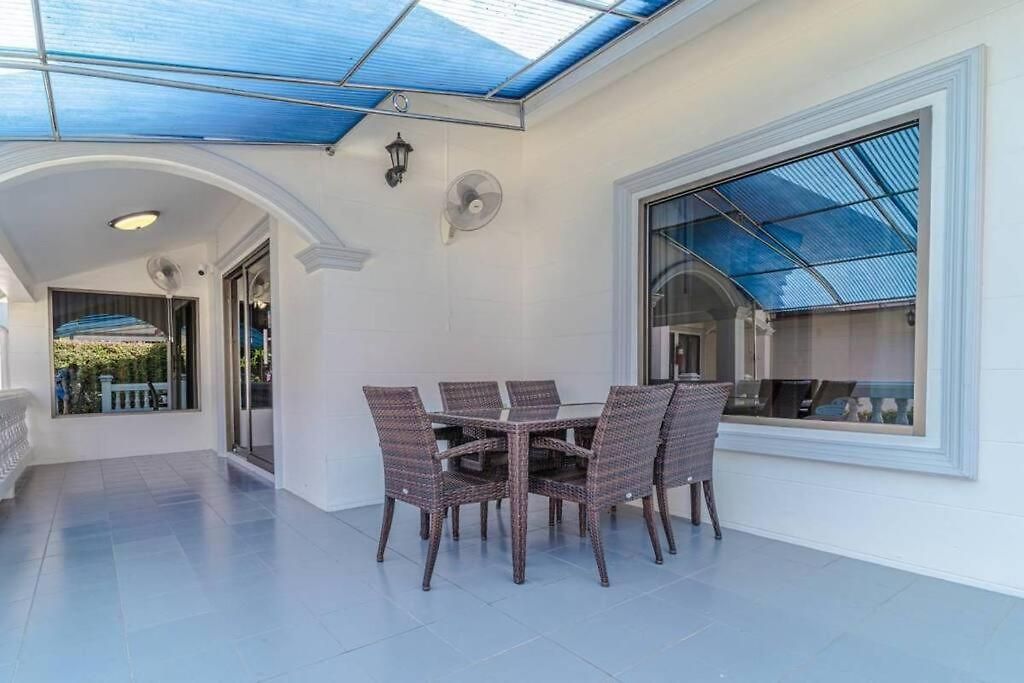 5-3br Huge Pool, Bbq, 300m-beach, 8 Mins To Walking Street Villa *