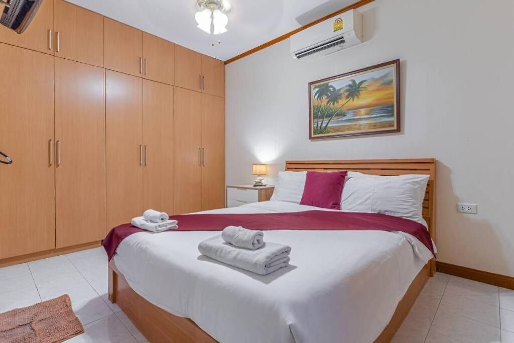 5-3br Huge Pool, Bbq, 300m-beach, 8 Mins To Walking Street Villa