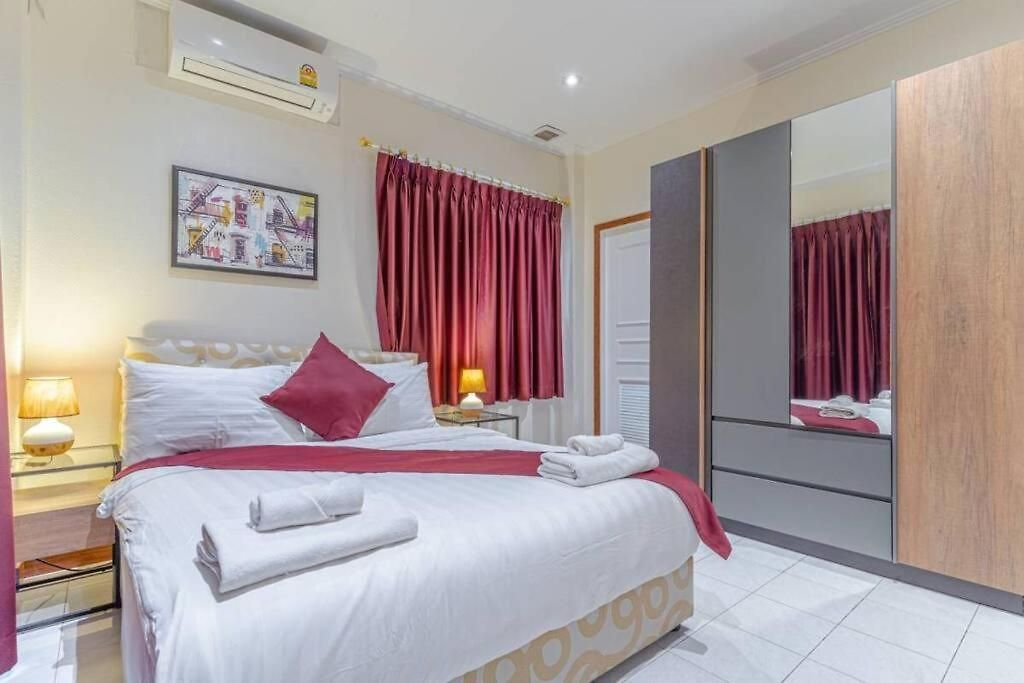 วิลล่า 1-huge Pool, Bbq, 300m-beach, 8 Mins To Walking Street Pattaya