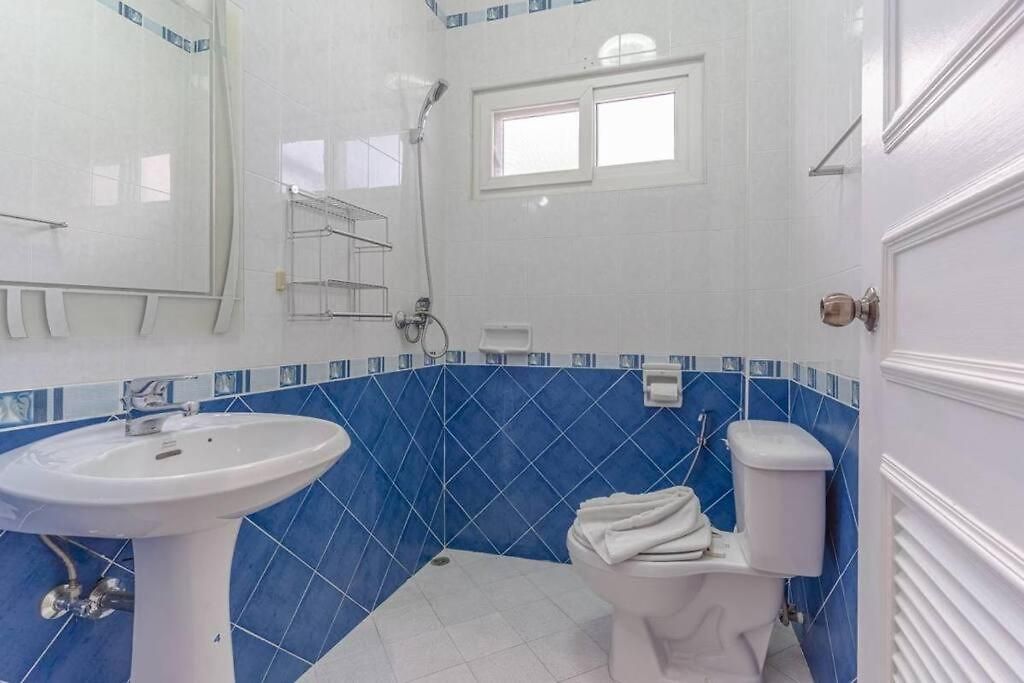 1-huge Pool, Bbq, 300m-beach, 8 Mins To Walking Street * Pattaya