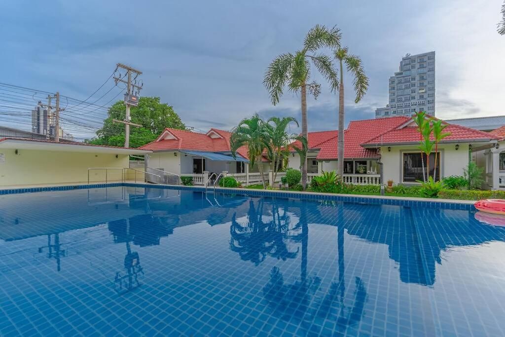 วิลล่า 6-3br Huge Pool, Bbq, 300m-beach, 8 Mins To Walking Street Pattaya