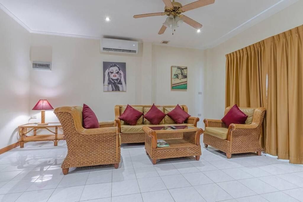 6-3br Huge Pool, Bbq, 300m-beach, 8 Mins To Walking Street Pattaya