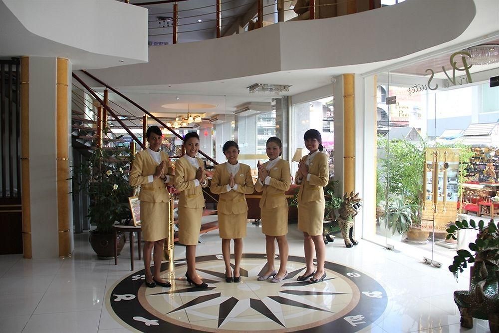 เดอะ พรีวี่ สวีทส์ โรงแรม