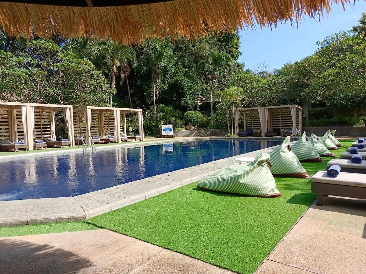 Let's Hyde & - Pool โรงแรม 4*