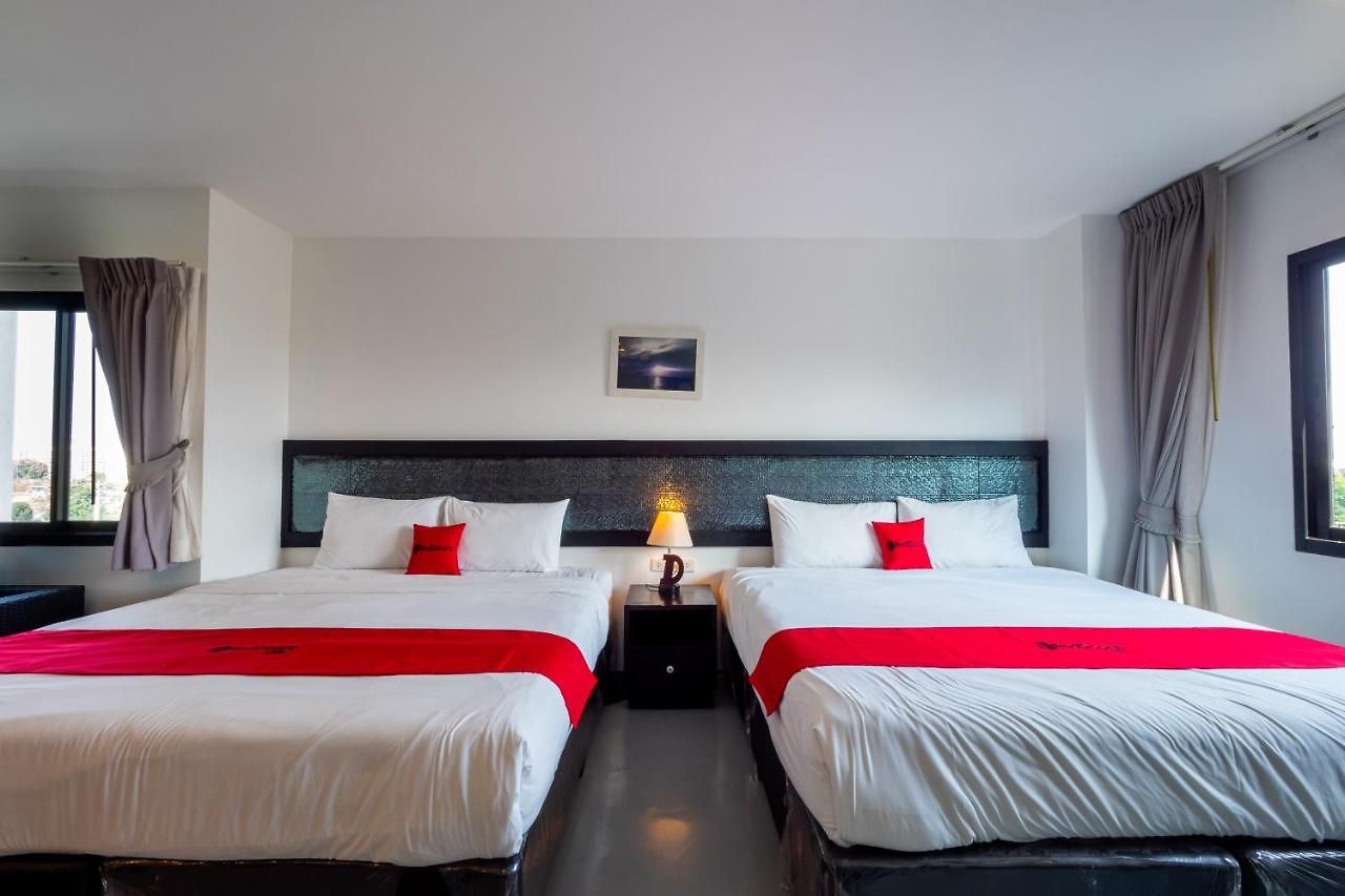 Reddoorz I-talay Hotel 3*