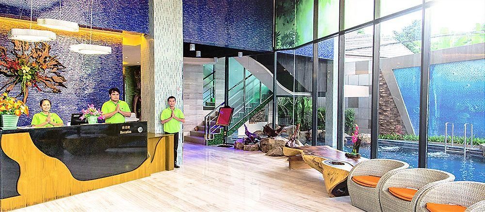 Oyo 143 Dday Resotel โรงแรม