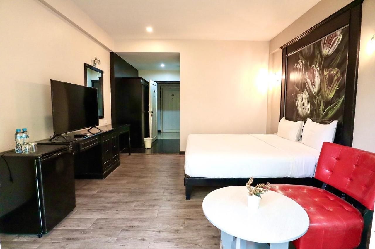 โรงแรม Homy Cozy By Prs 4*
