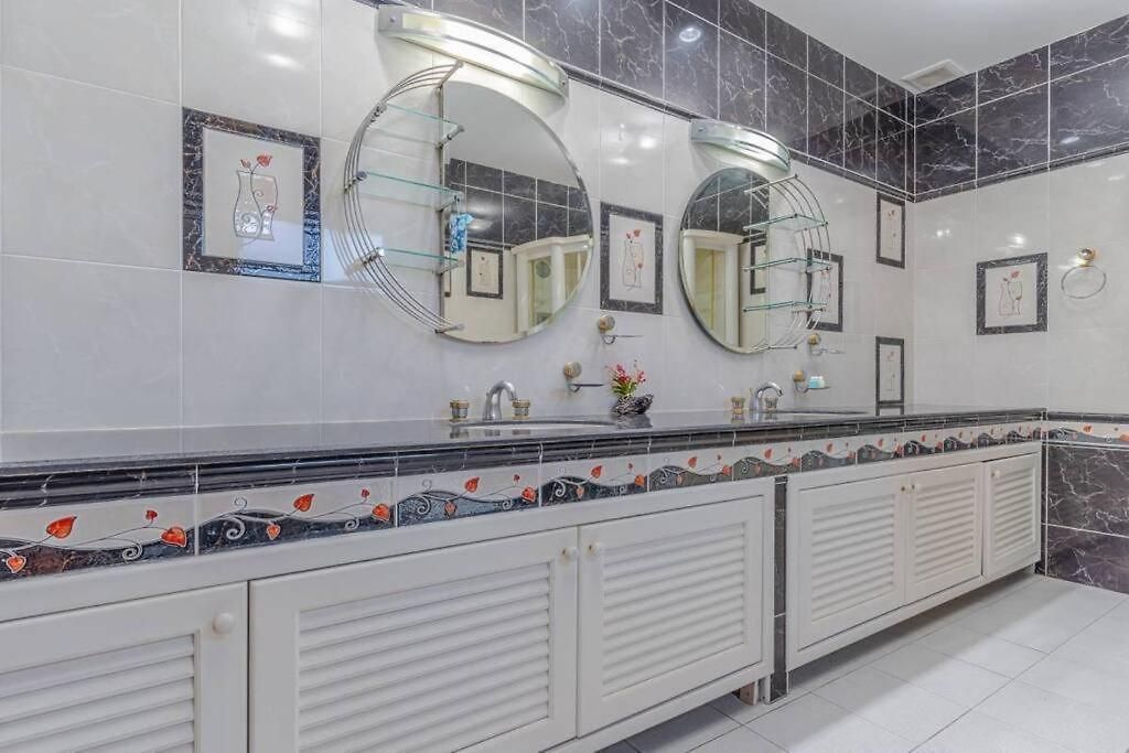 3-2br Huge Pool, Bbq, 300m-beach, 8 Mins To Walking Street Pattaya