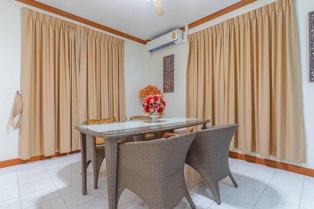 3-2br Huge Pool, Bbq, 300m-beach, 8 Mins To Walking Street Pattaya