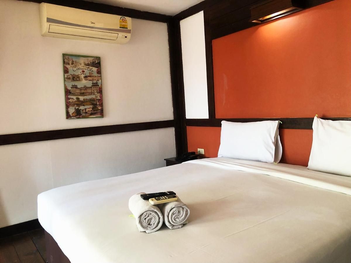 Sutus Court 7 โรงแรม Pattaya
