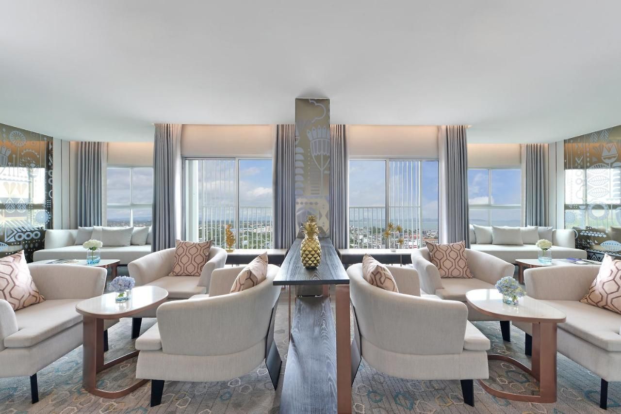 โรงแรม Centre Point Prime 5*