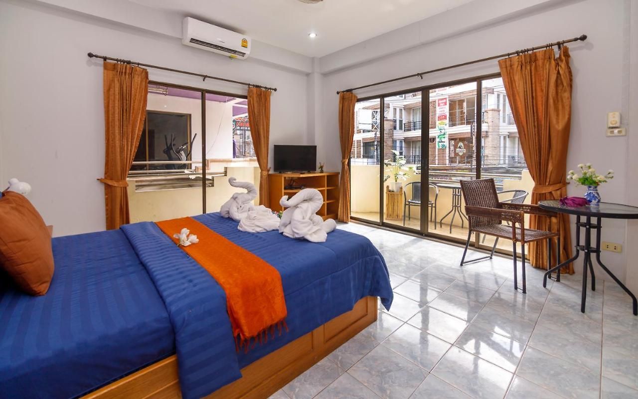 Traveller's Rest Sports Bar 4*