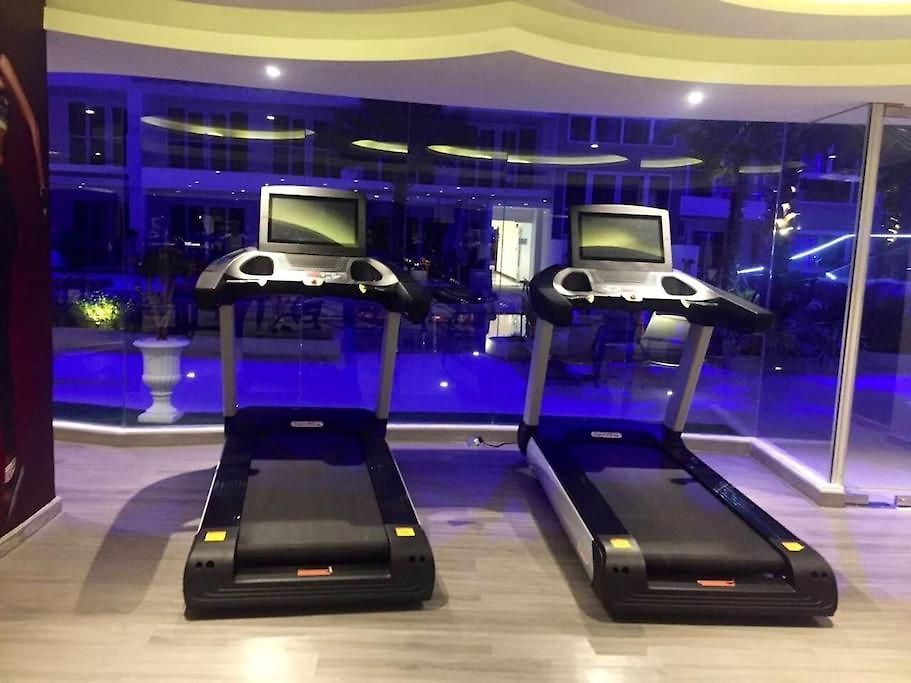 โรงแรม Grand Avenue 6floor Pattaya