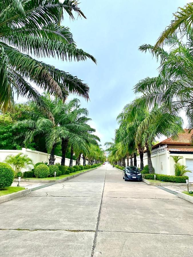 Mj22 Majestic Poolvillas 2 Bedrooms & Cozy Pattaya