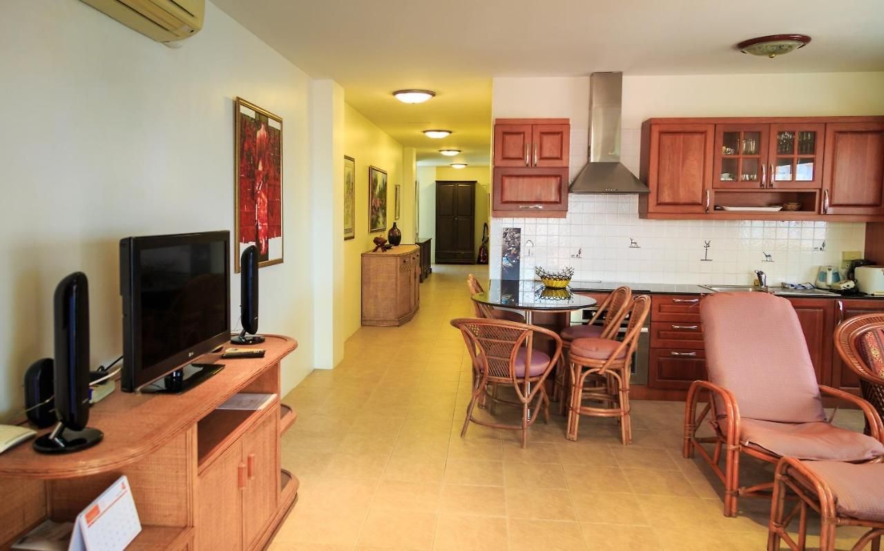 3 Bedroom Praitumnak Soi 4 By Daisy