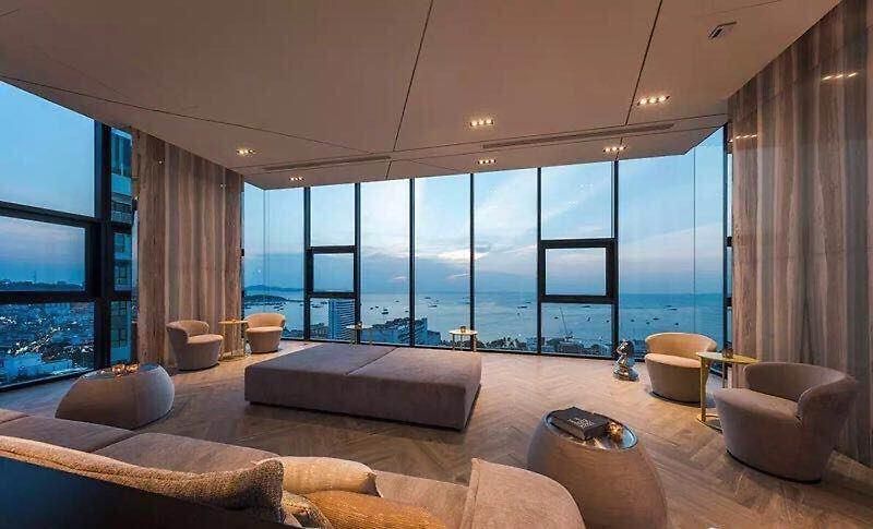 Apartment 泰国芭提雅顶层无边游泳池公寓thebase健身房