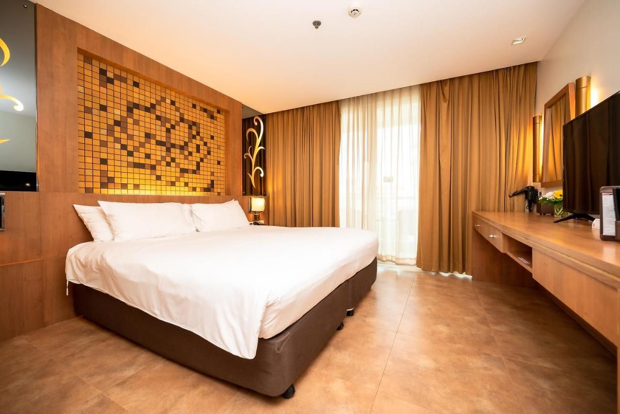 Centara Nova โรงแรม