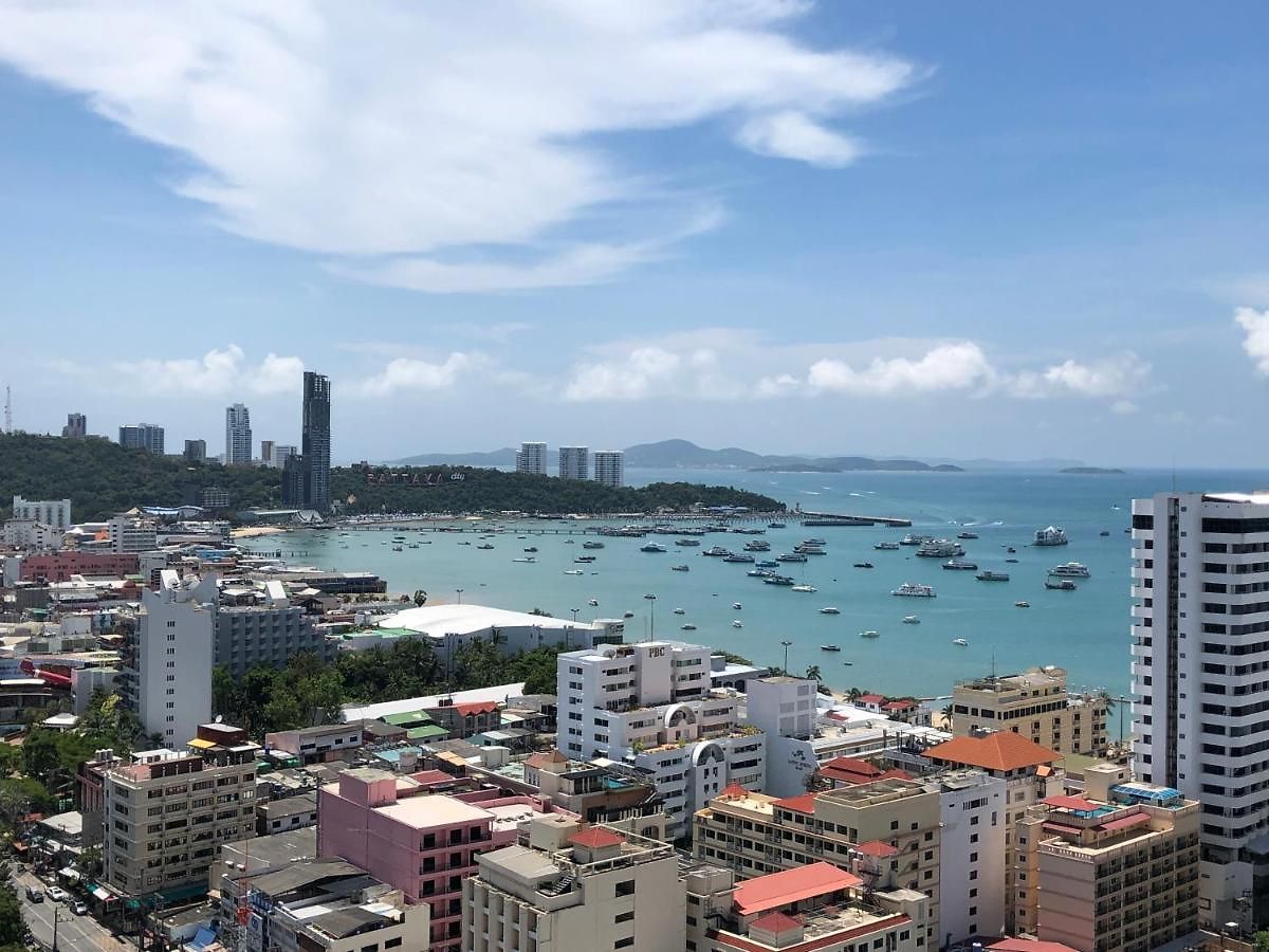 Edge Sea View อพาร์ทเม้น *