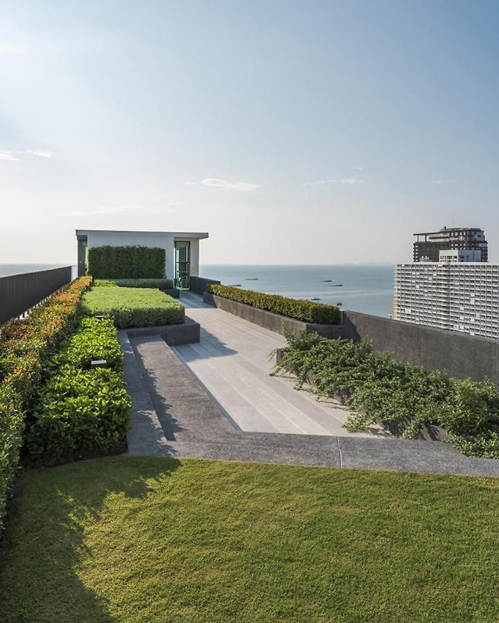 Sea View Rooftop Pool