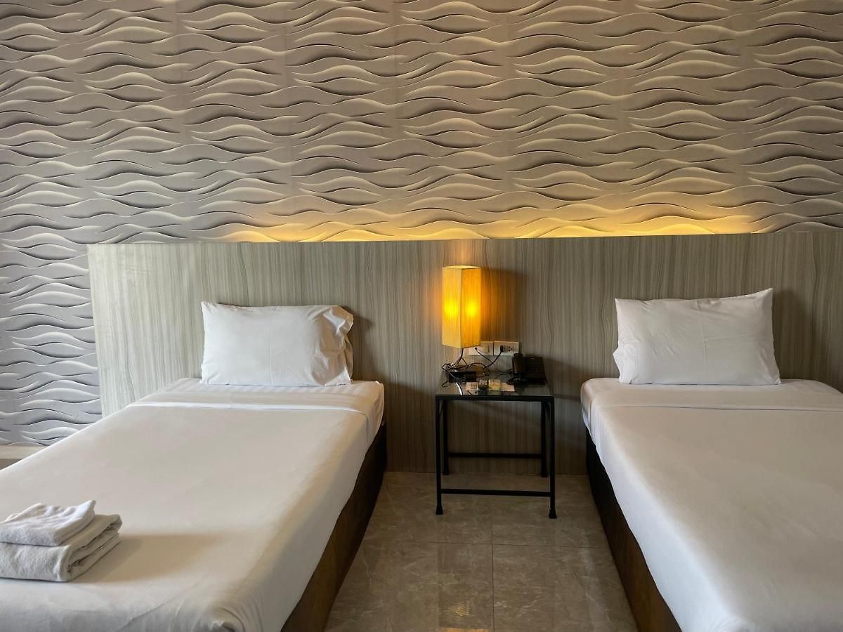 Hotel Embryo