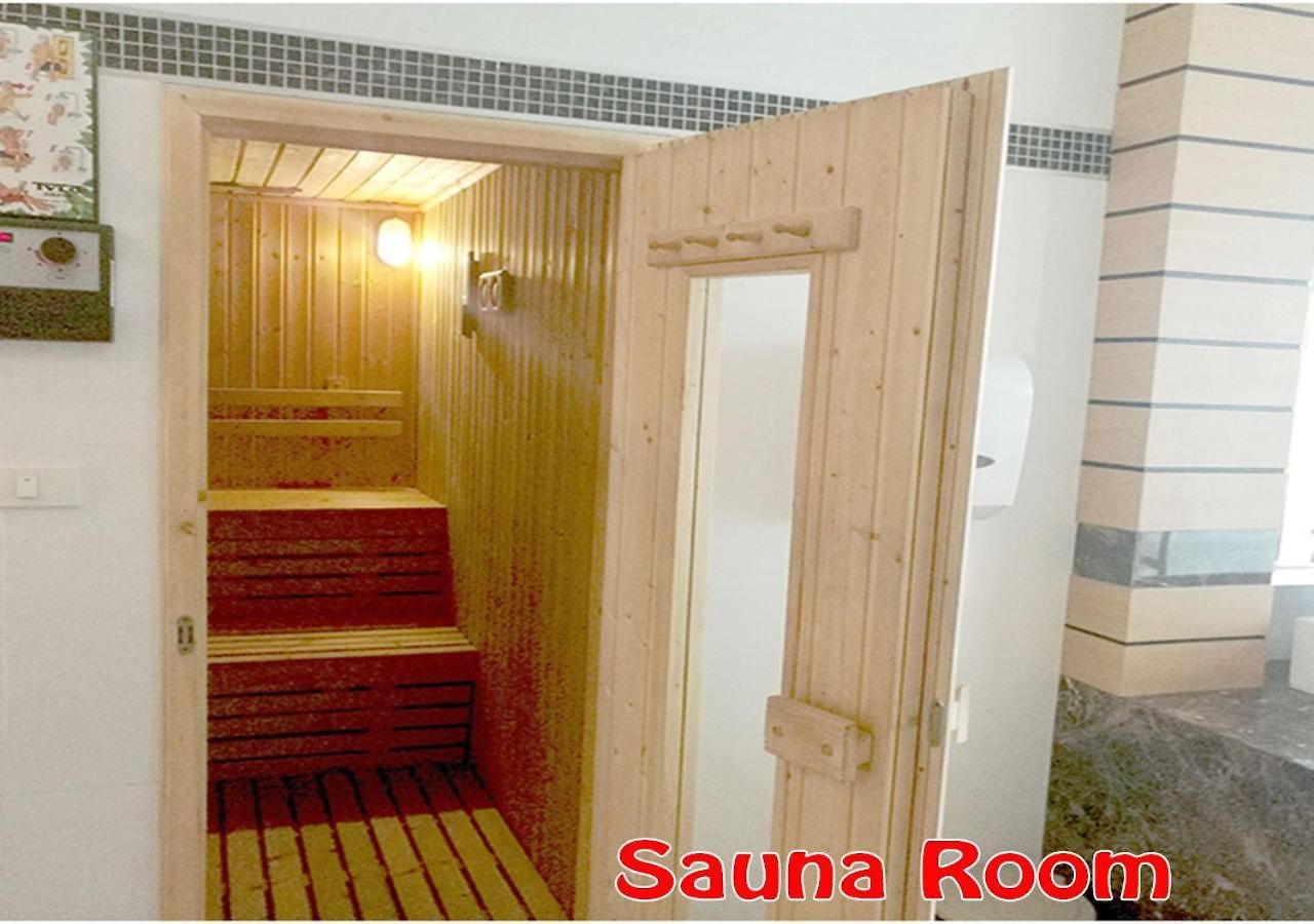 อพาร์ทเม้น Wong Amat Tower - 65 Sqm 1 Bedroom *