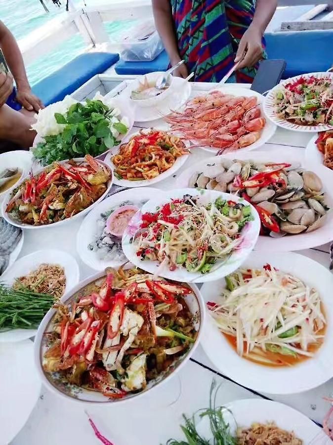 Sea View 2 Bed At Location Pool อพาร์ทเม้น Pattaya