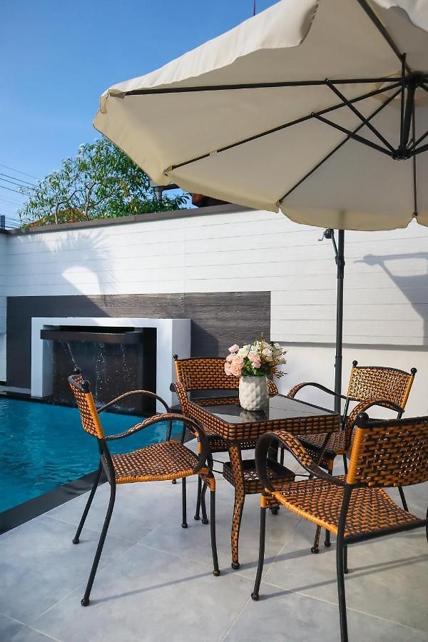 วิลล่า *city~house* 芭堤雅豪华泳池别墅近步行街 Pattaya