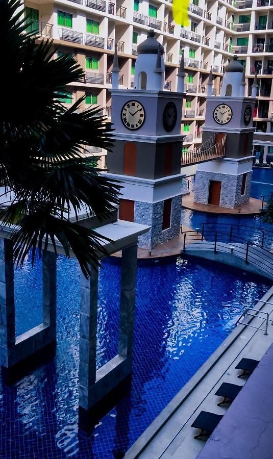 โรงแรม Arcadia Continental