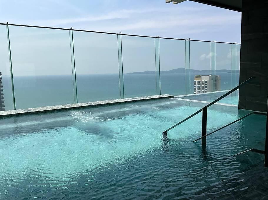Panora 2-bedroom With Sea View * Pattaya
