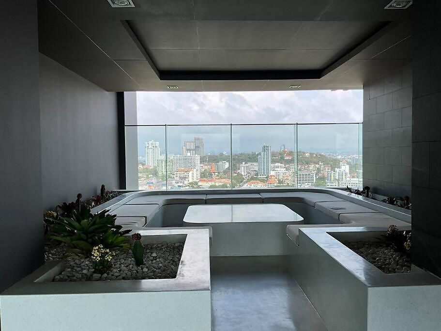 Panora 2-bedroom With Sea View Pattaya