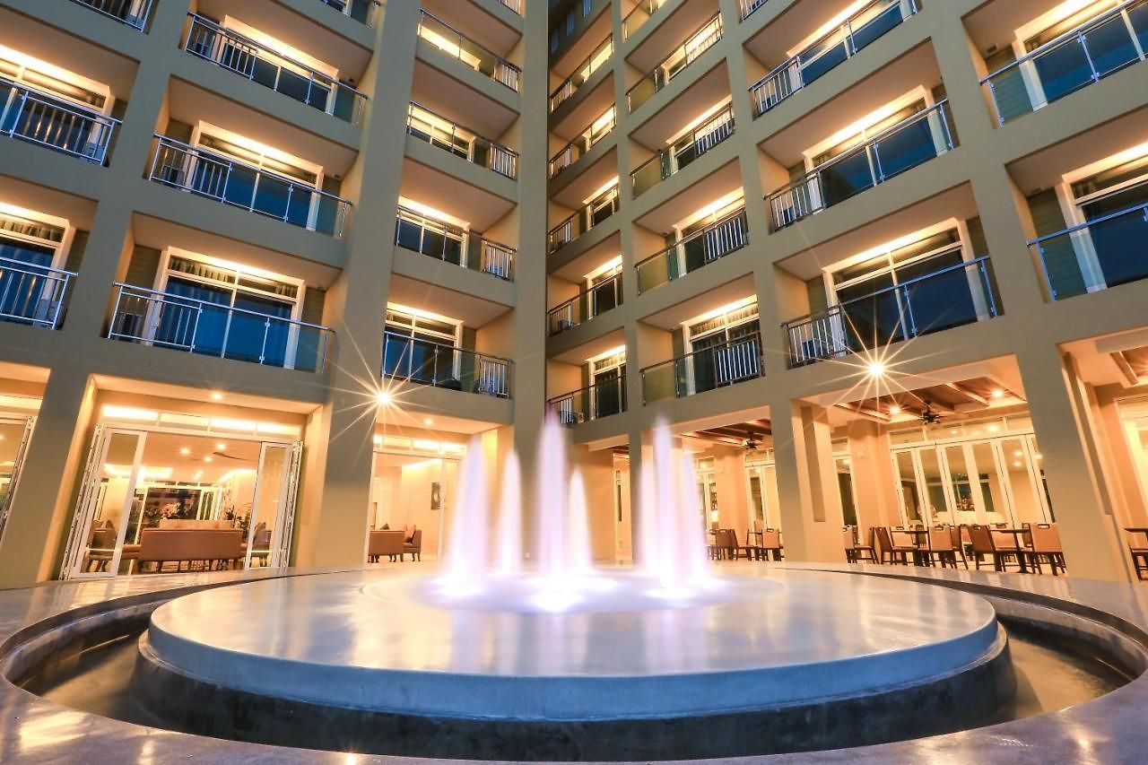 Crystal Palace Luxury Pattaya