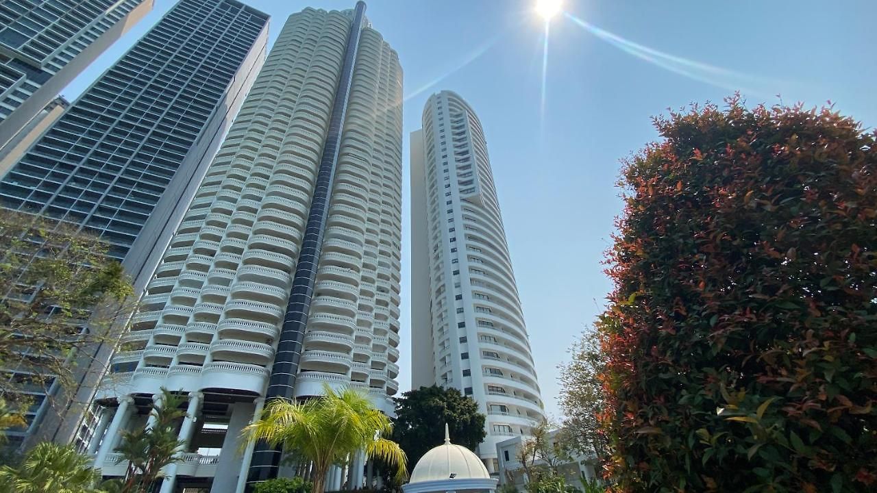 อพาร์ทเม้น Sky Beachfront *