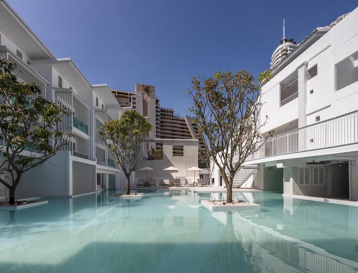 Prima Hotel 4*