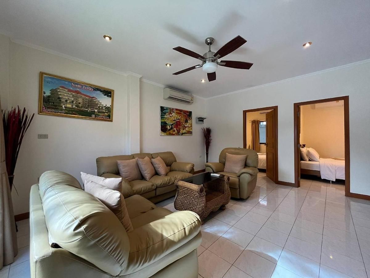 2-3br Huge Pool, Bbq, 300m-beach, 8 Mins To Walking Street วิลล่า Pattaya