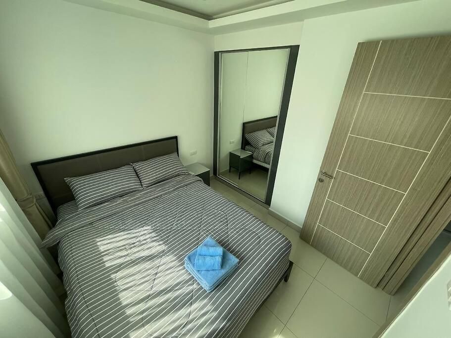 อพาร์ทเม้น Exclusive Arcadia - Amazing Pools & Gardens, Gym, Sauna, Waterfalls, Jacuzzi, Fast Internet Pattaya