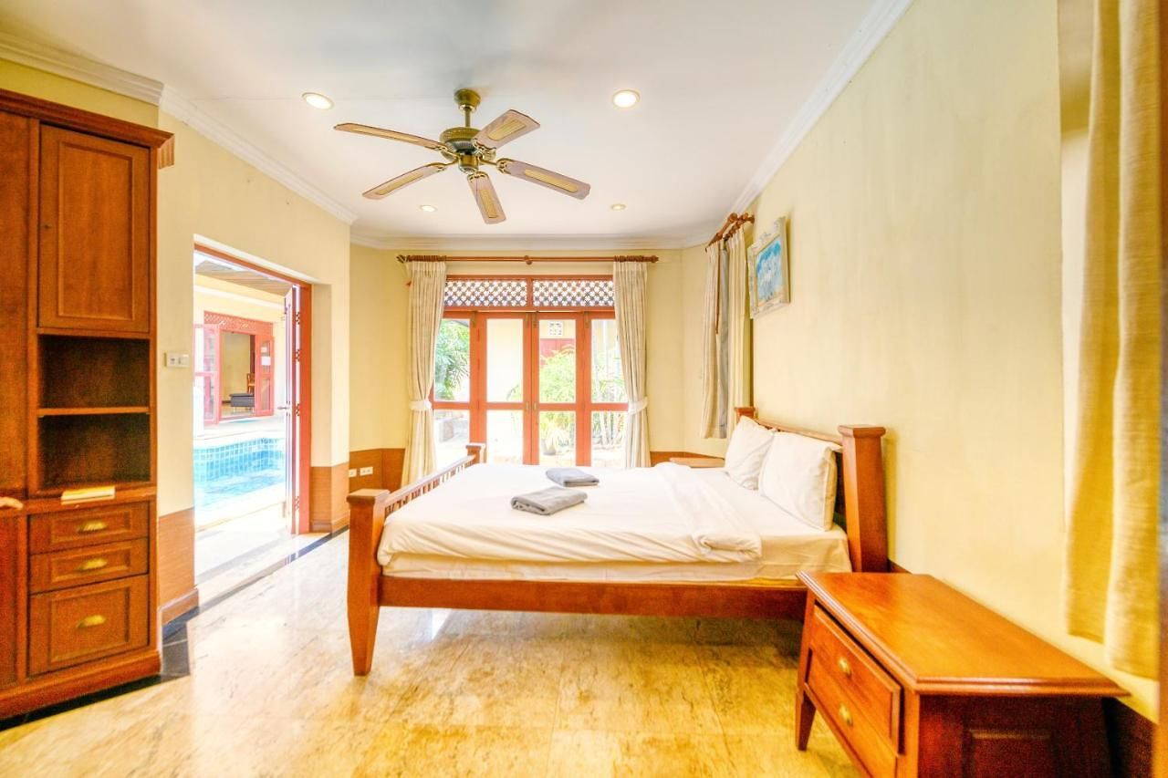 Bali Pool Villa, 5 Min To Walking Street & The Beaches วิลล่า Pattaya