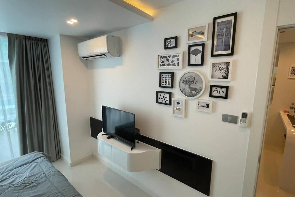 Apartment Stylish With Blazing Fast Fiber Internet, Pool, Sauna, Steam Room, Gym - Guest Friendly Pattaya