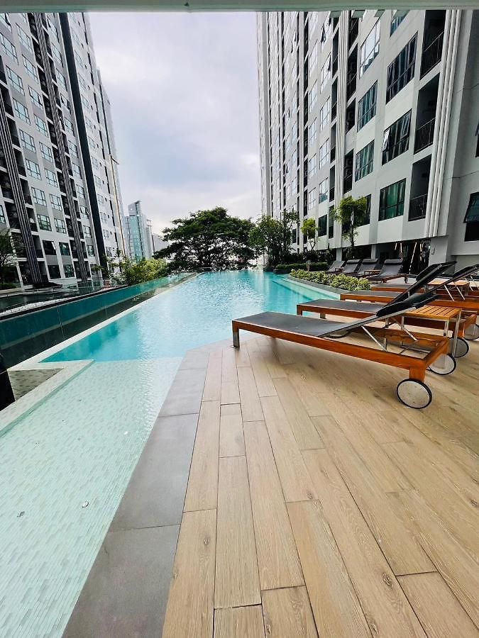 The Base 1005 By Numam * Pattaya