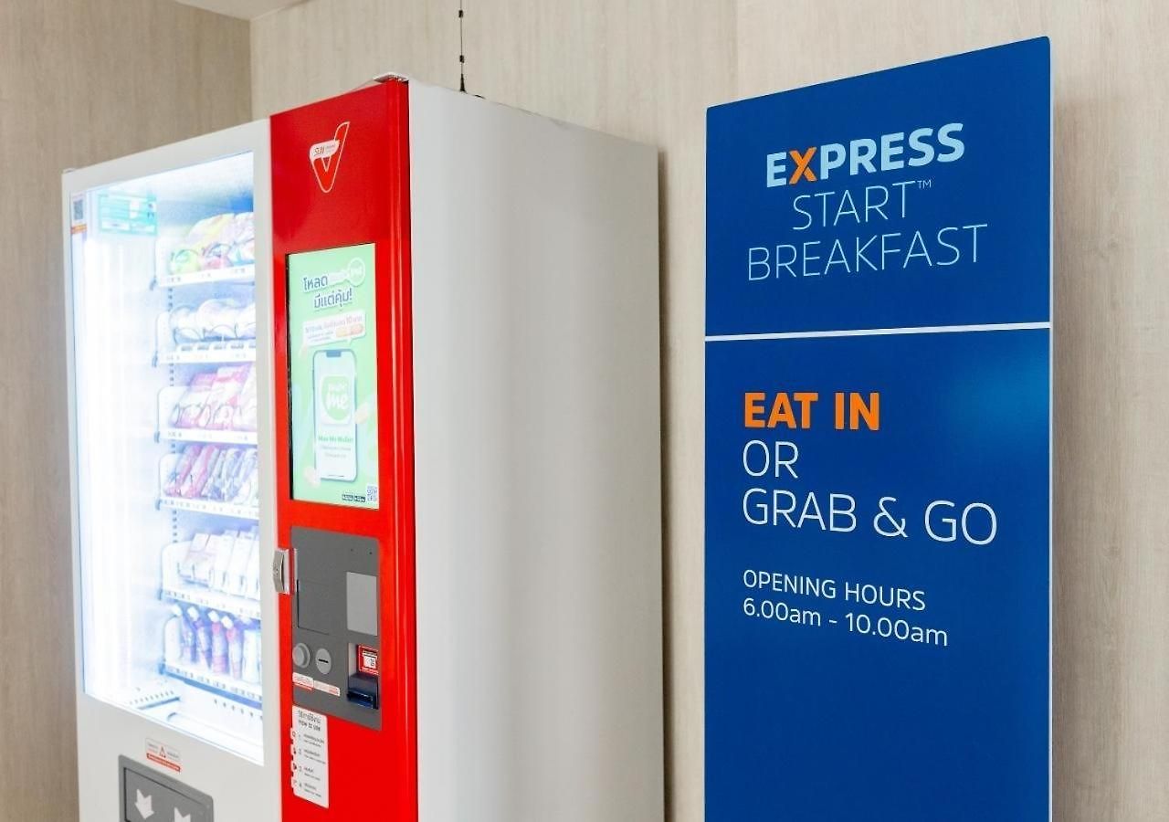 Express By Ihg Hotel