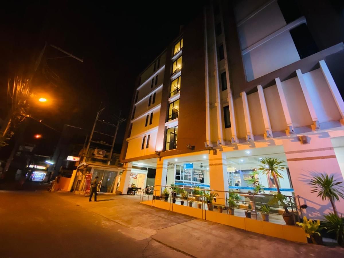 Tycoon By Goad Avadhess Hospitality 1km Walking Street โรงแรม 3*