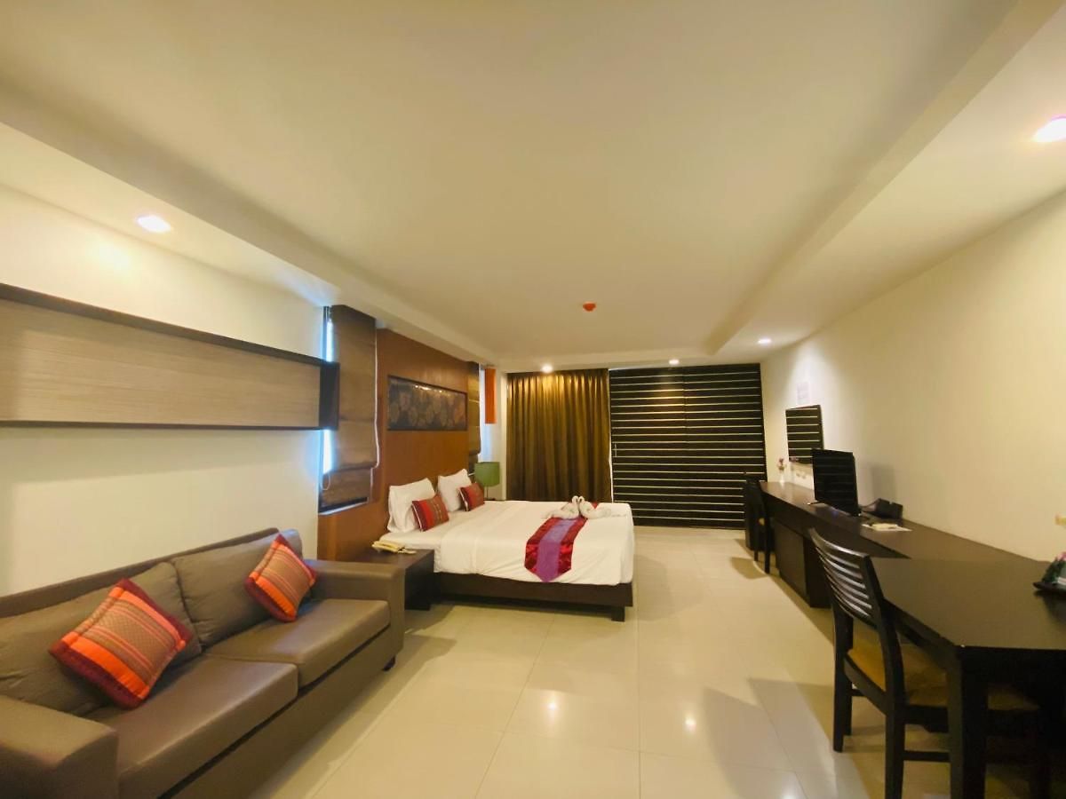 Tycoon By Goad Avadhess Hospitality 1km Walking Street โรงแรม 3*