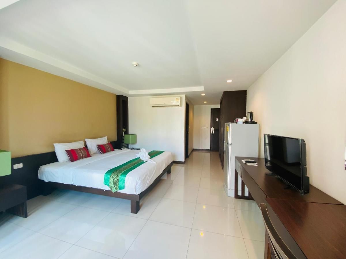 Tycoon By Goad Avadhess Hospitality 1km Walking Street โรงแรม 3*