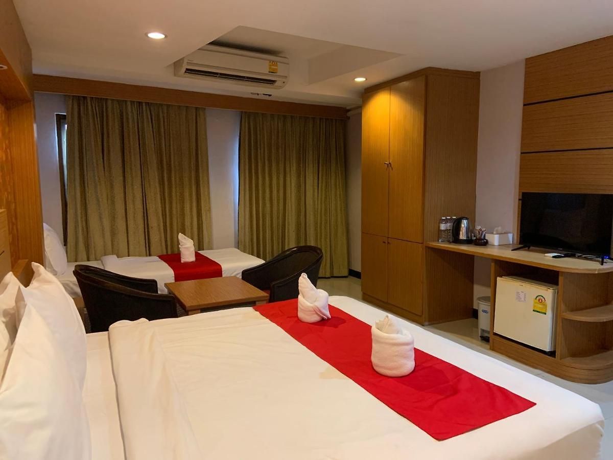 โรงแรม The Esse
