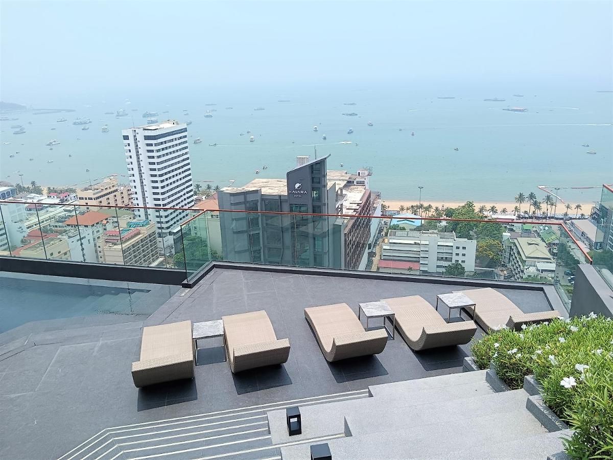 Edge Lux * Pattaya