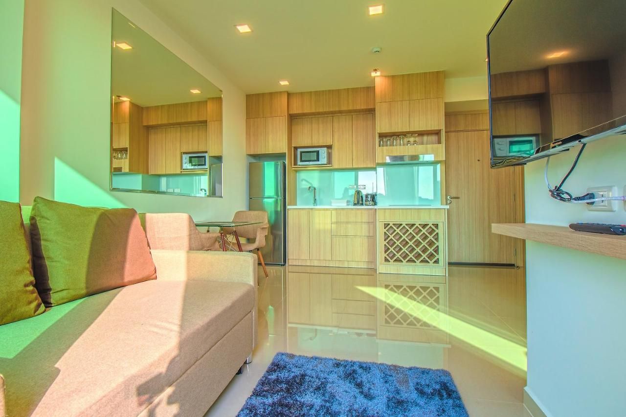In Garden Tower Pool, Sauna & Gym 1 Km From Walking Street Apartment Pattaya