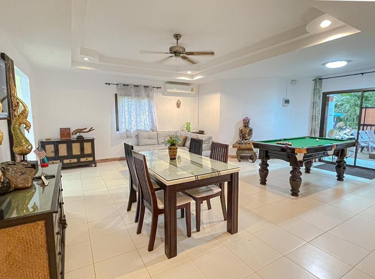 Garden - House Walking Street 4 Bedrooms วิลล่า *