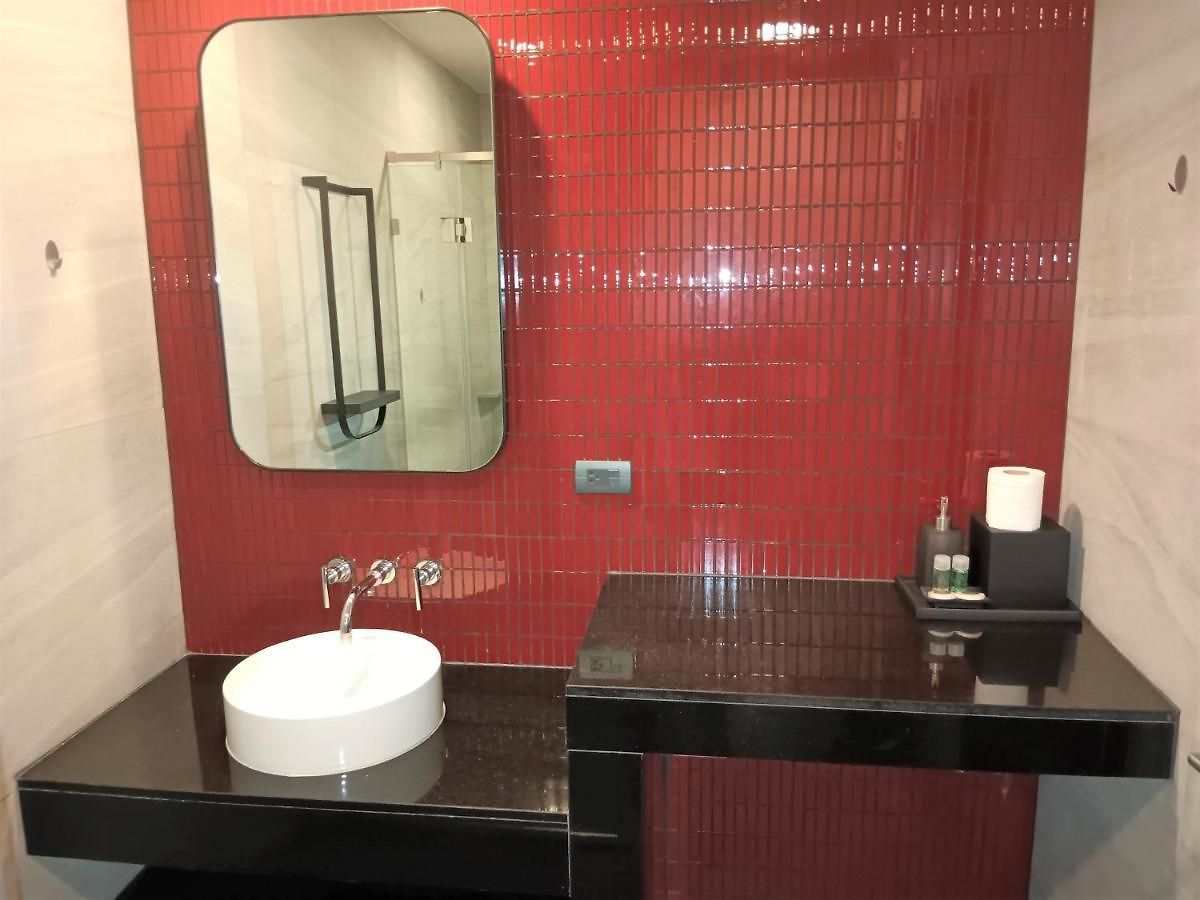 Edge Lux Apartment *