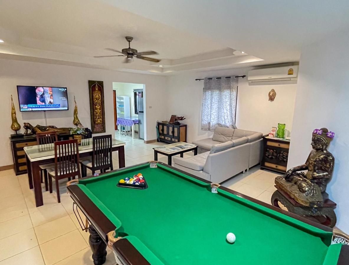 Garden - House Walking Street 4 Bedrooms * Pattaya
