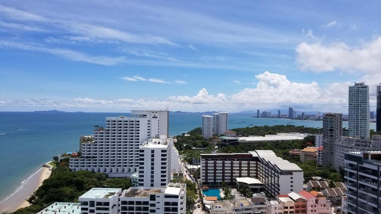 Andromeda Seaview Near อพาร์ทเม้น *