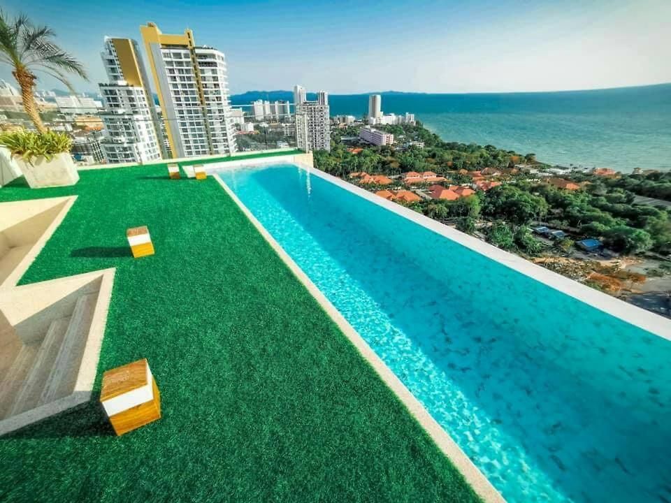 อพาร์ทเม้น The Andromeda Seaview *